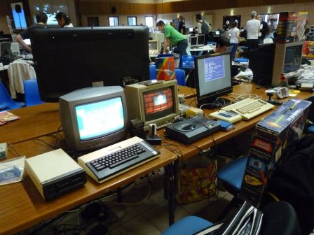 Machines historiques : Atari XL, Amiga CD-32 et Commodore 64